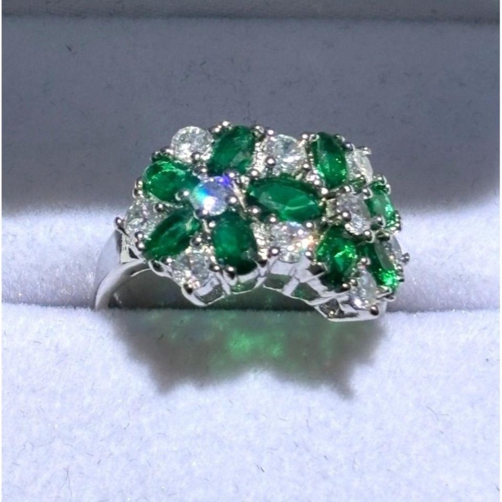 Emerald Green & White CZ Flower Cluster Ring For Women Silver Plated NEW - Picture 2 of 4